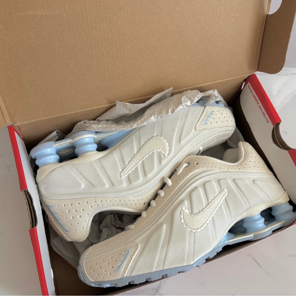 Nike Shox R4 SE 🔥 Pale Ivory Celestine Blue Shoes Women's Sz 8.5 9 IH3572-110